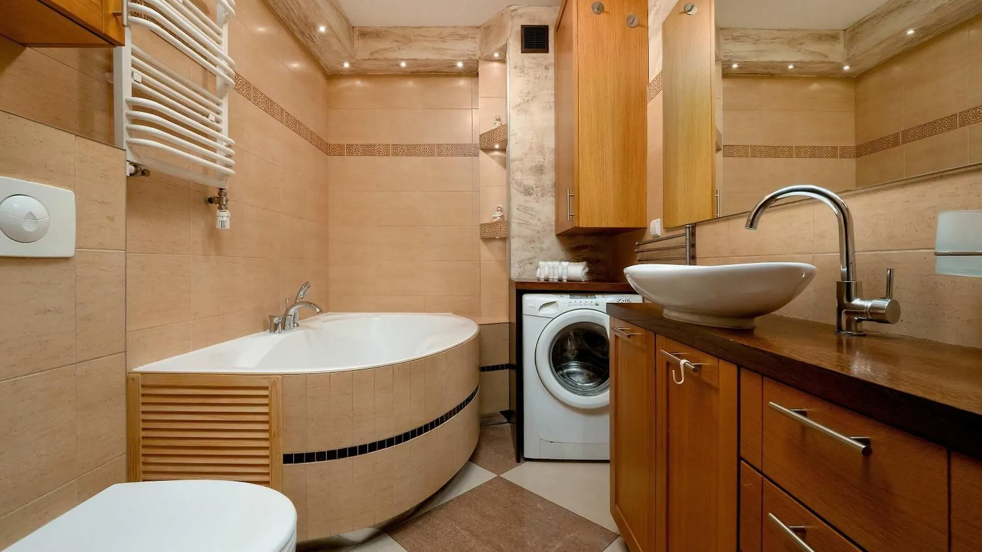 Spacious Two-Bedroom Apartment With 2 Parking Spaces By Noclegi Renters Gdańsk
